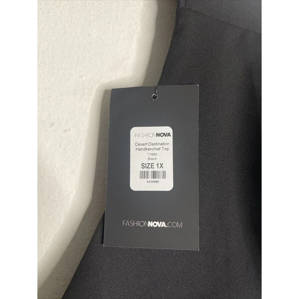 Fashion Nova Size 1X Desert Destination Satin Handkerchief Top Black Size 1X - Picture 3 of 5